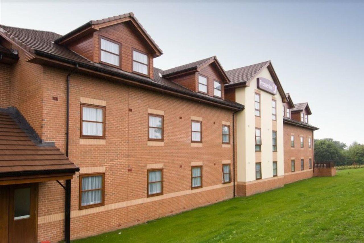 Premier Inn Ripley Рипли Екстериор снимка