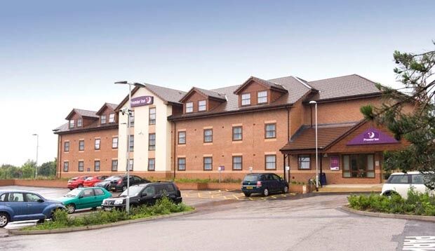 Premier Inn Ripley Рипли Екстериор снимка